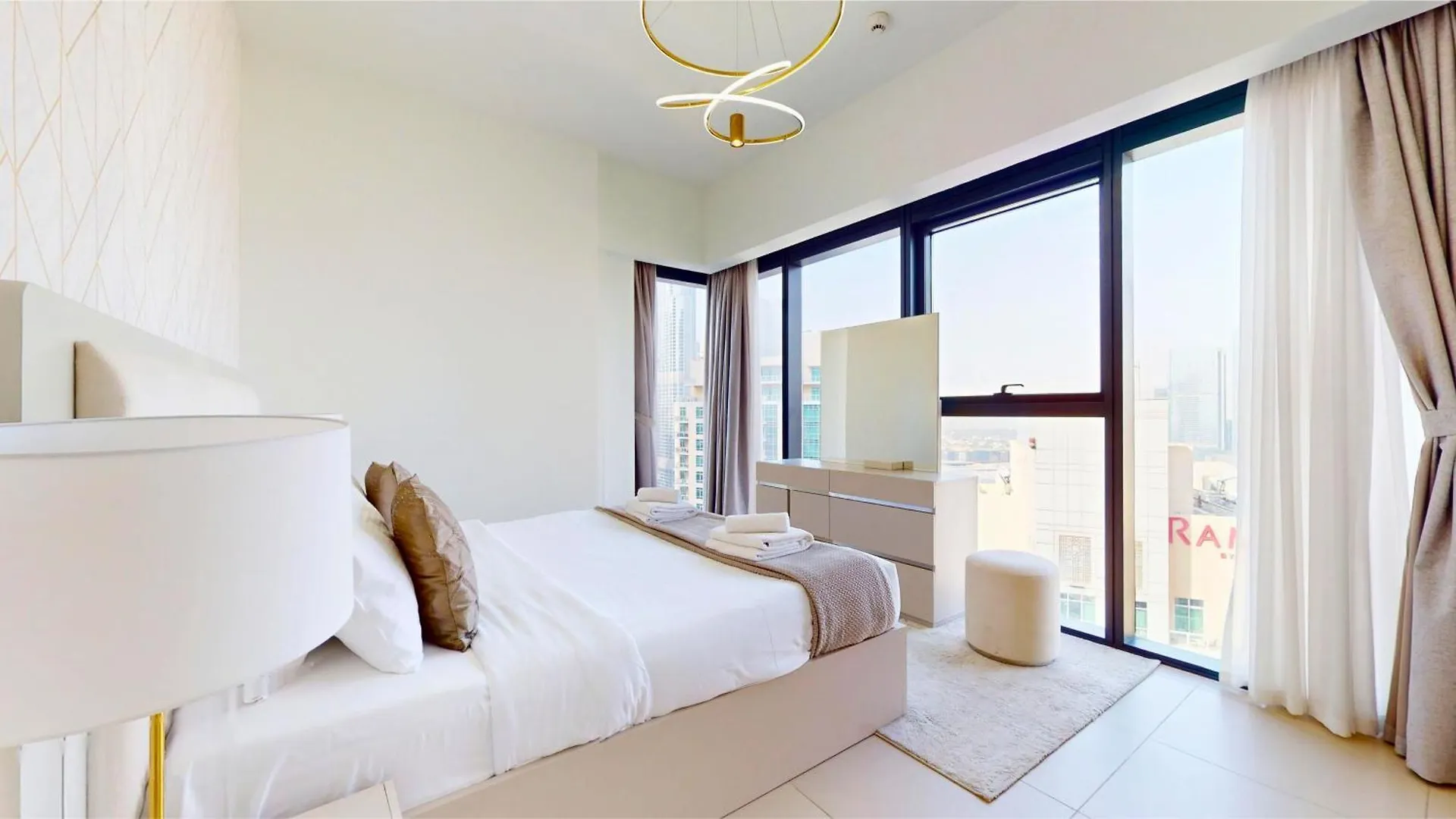 Trps - Act One Act Two Towers, Downtown Dubai, Iconic 3Br Plus Maids - With Burj Khalifa Views - Near Dubai Mall 0*,  United Arab Emirates